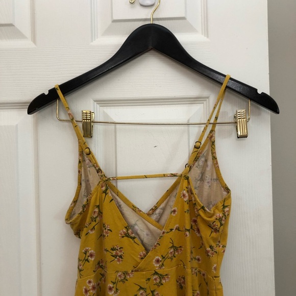 Forever 21 Floral Yellow Spaghetti Strap Mini Sundress in Small/Medium - Picture 5 of 8